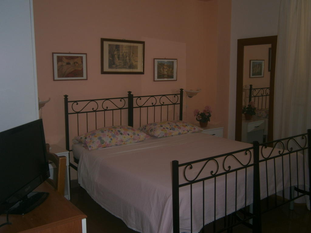 Pensione S. Antonio Ristorante Silvia Фурчи-Сикуло Номер фото